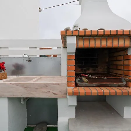 Casas Com Amoras In Serra Da Pescaria