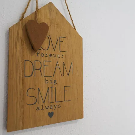 Casas Com Amoras In Serra Da Pescaria Famalicão