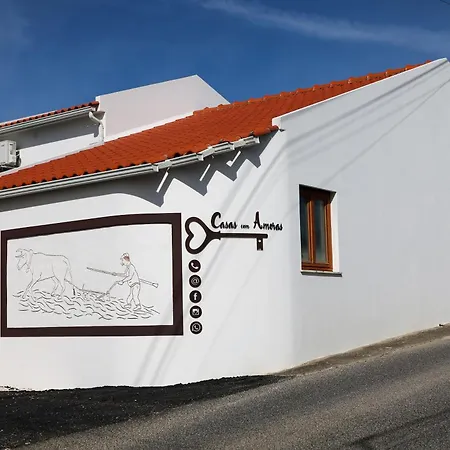 Casas Com Amoras In Serra Da Pescaria