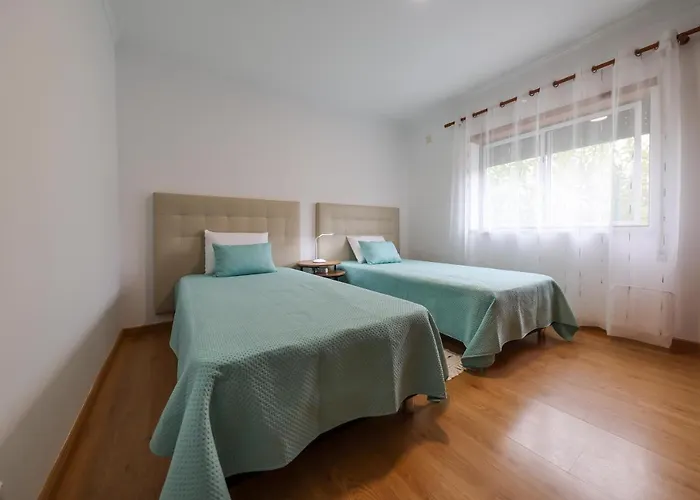 Casas Com Amoras In Serra Da Pescaria * Famalicão