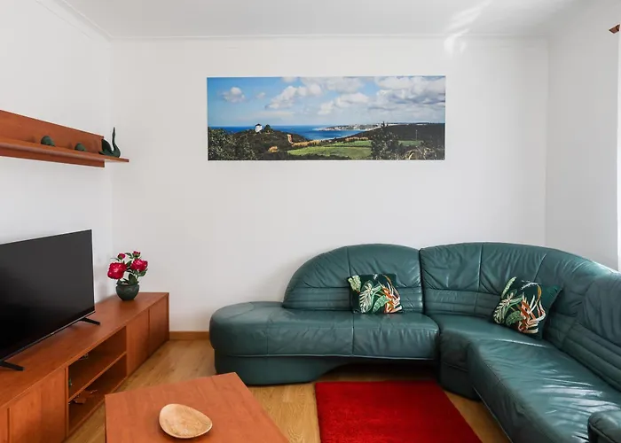 Casas Com Amoras In Serra Da Pescaria Famalicão